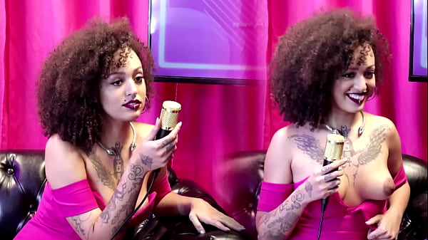 Ela est&aacute_ louca pra sentar no pau do Thiago Ventura, e uma suruba no Swing com um pauz&atilde_o... - Lana Poison