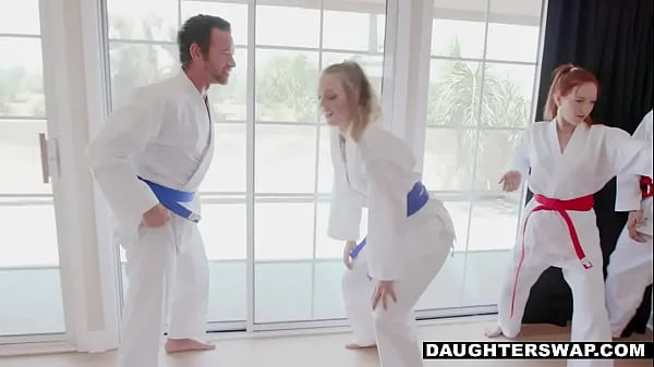 Ella carissima, roxi keogh (porno, porno, anale, bdsm, webcam, gangbang, gangbang, fatto in casa, casting, cunnilingus, lesbiche, massaggio)