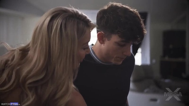 Papá está abajo laura bentley, parker ambrose (voz automática)