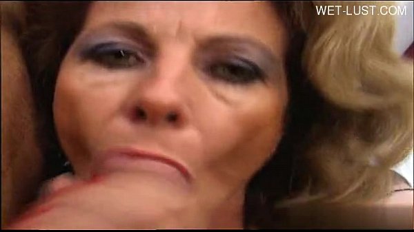 Istruzioni per il pompino di Casalinga