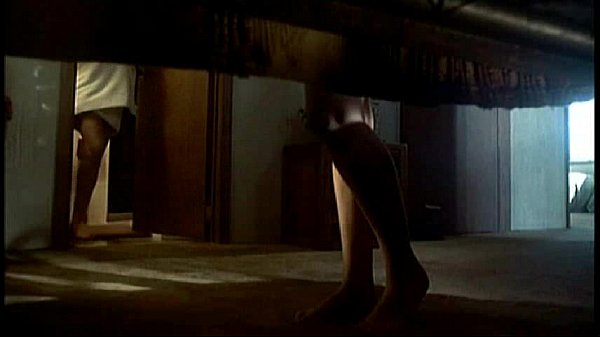 Das Böse, das Männer tun (Komplette Lesbenszene wiederhergestellt)